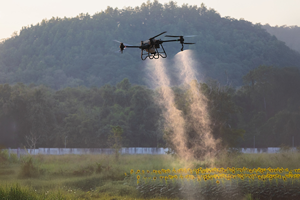 https://43919127.fs1.hubspotusercontent-na1.net/hubfs/43919127/Blog%20Thumb_Drones_600x400.jpg